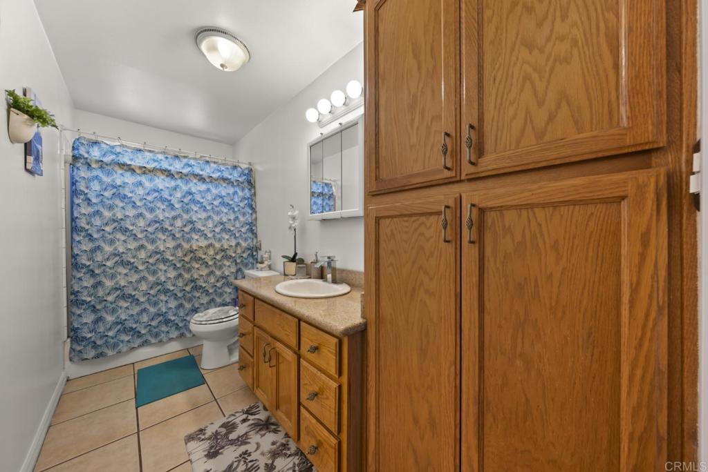 10520 California Avenue Property Photo 20
