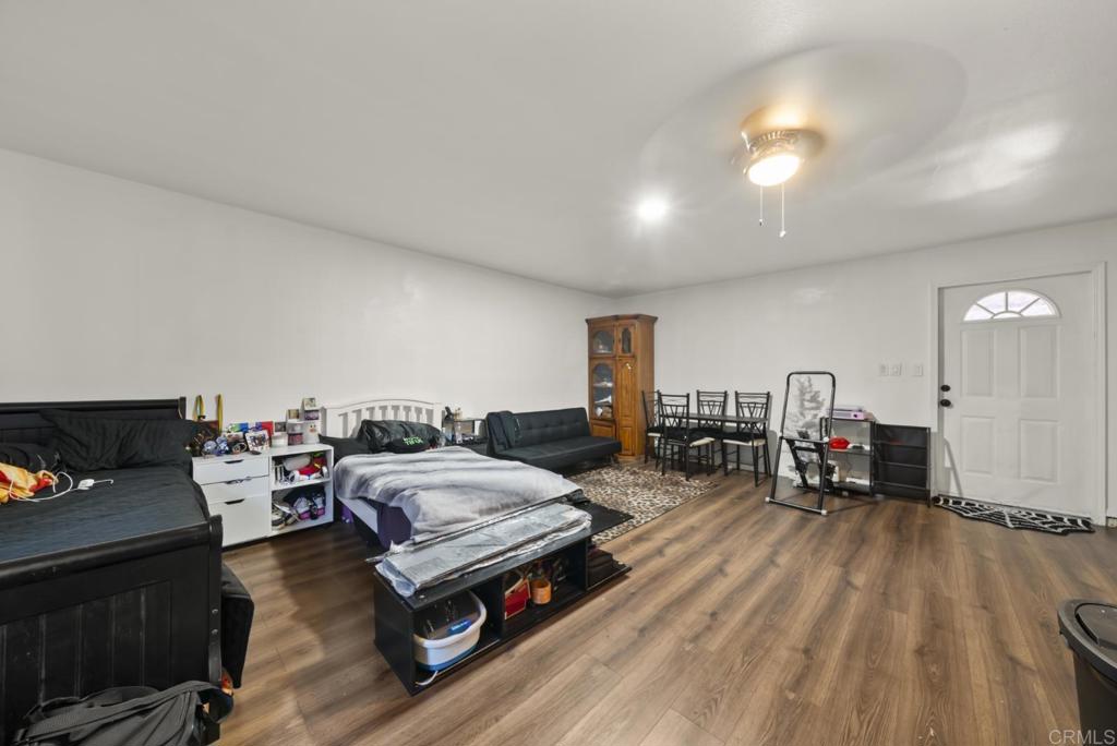 10520 California Avenue Property Photo 28