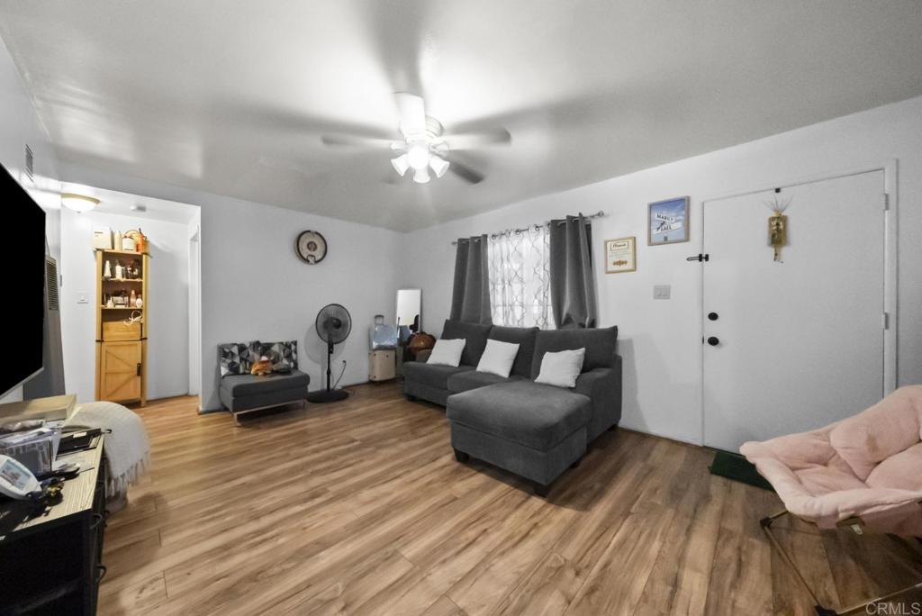 10520 California Avenue Property Photo 31