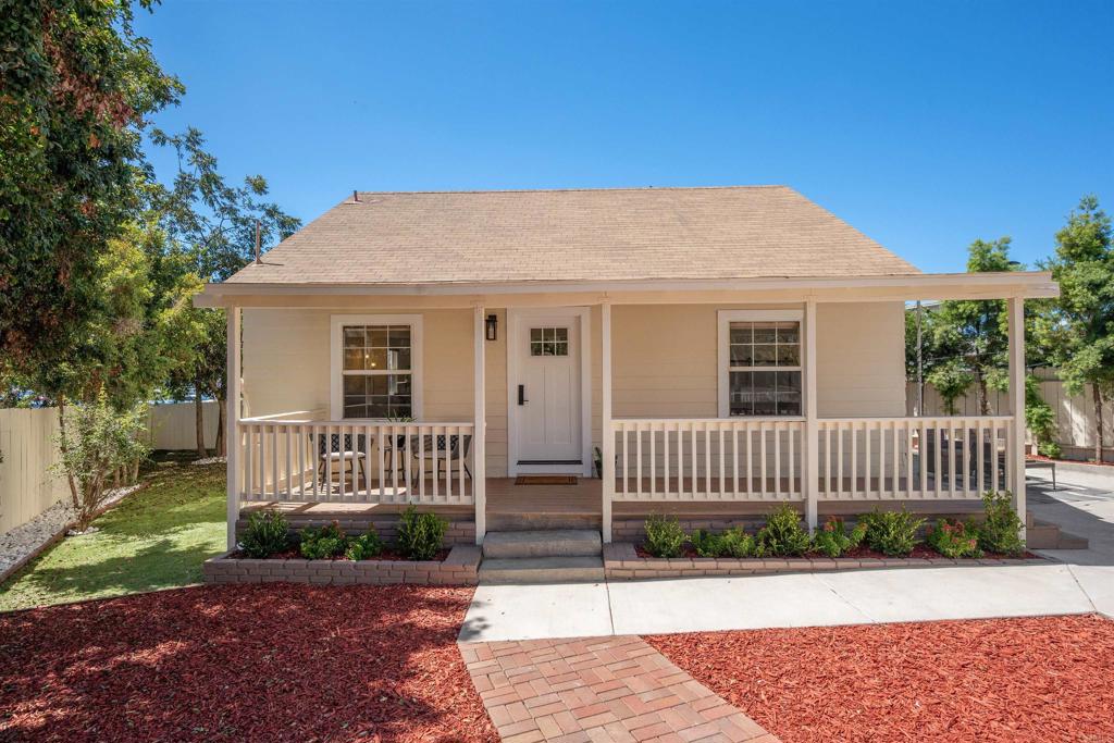 5264 Wood Street Property Photo 9
