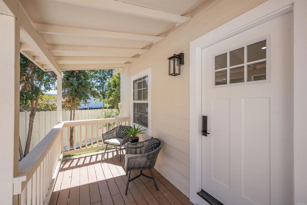 5264 Wood Street Property Photo 10