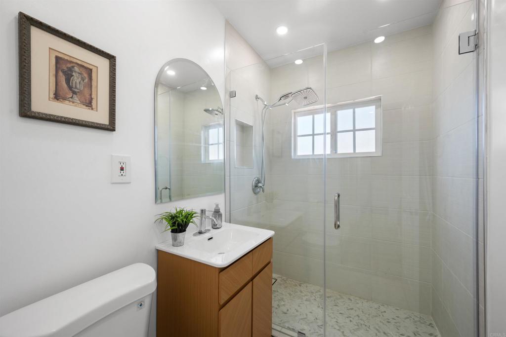 5264 Wood Street Property Photo 24