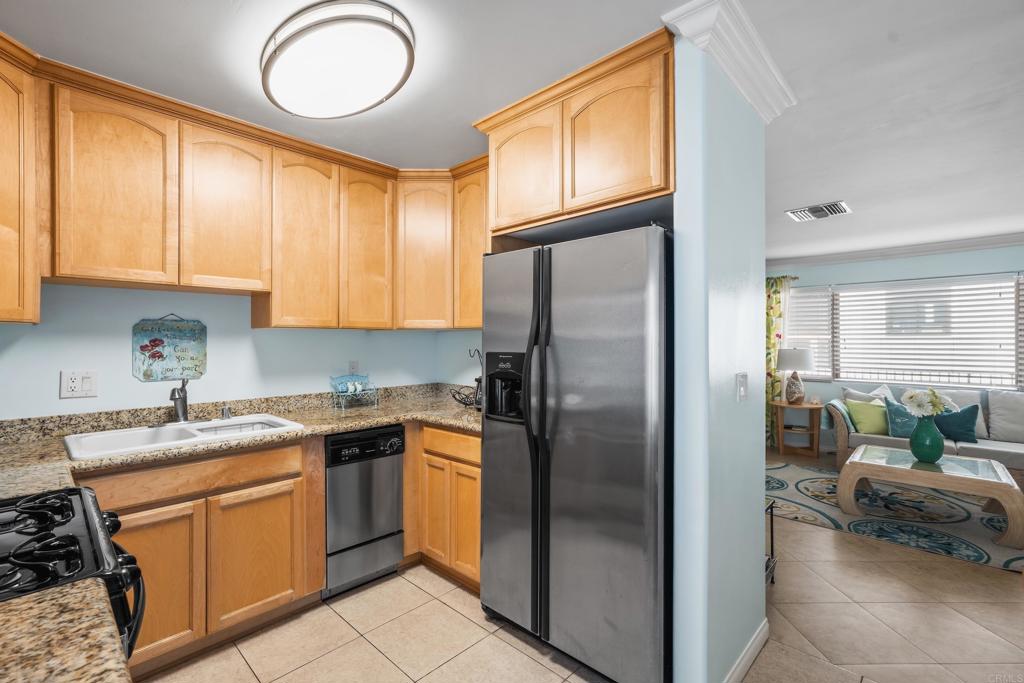 1052 Isabella Avenue Property Photo 11