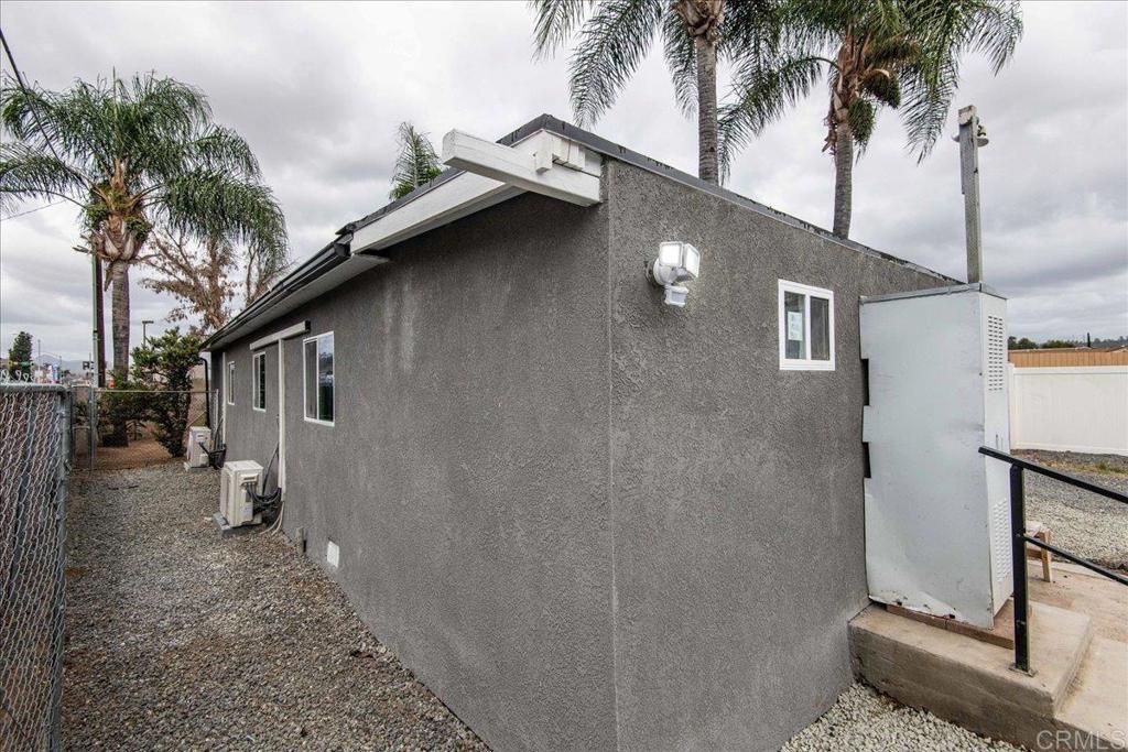 9742 Los Coches Rd Property Photo 14