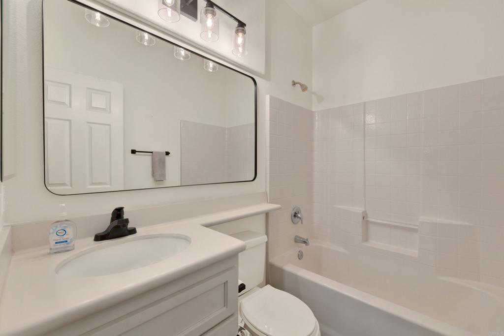 43772 Corte Villena Property Photo 23