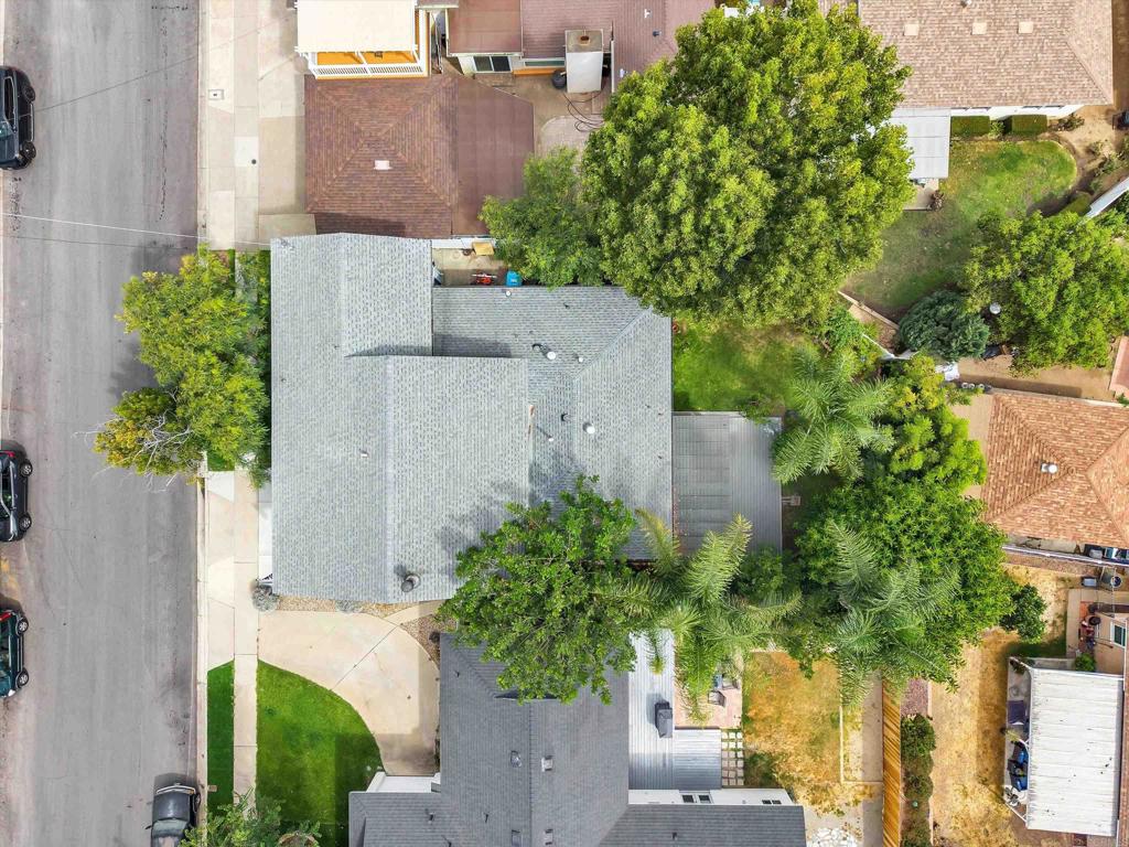 6477 Winona Avenue Property Photo 8