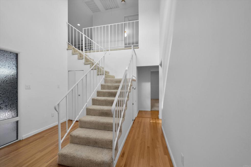 6477 Winona Avenue Property Photo 12