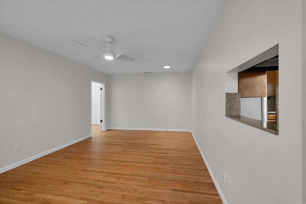 6477 Winona Avenue Property Photo 14