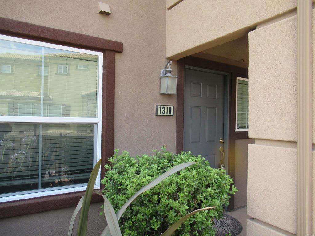 1310 Calabria Street Property Photo 4
