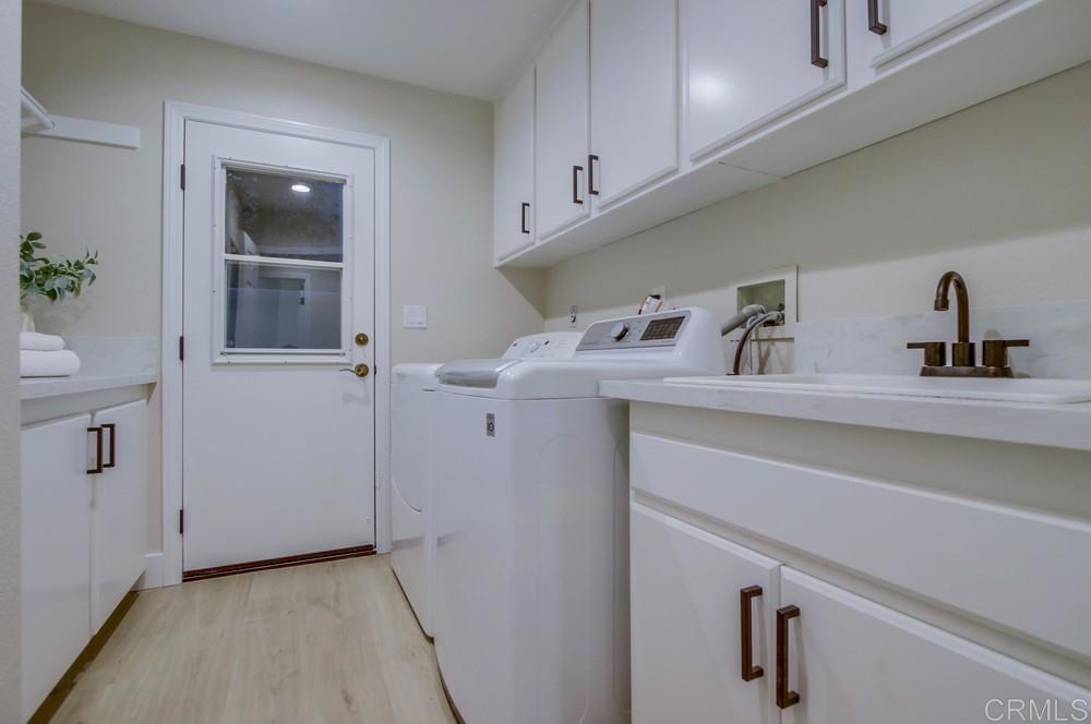 11256 Sherrard Way Property Photo 7