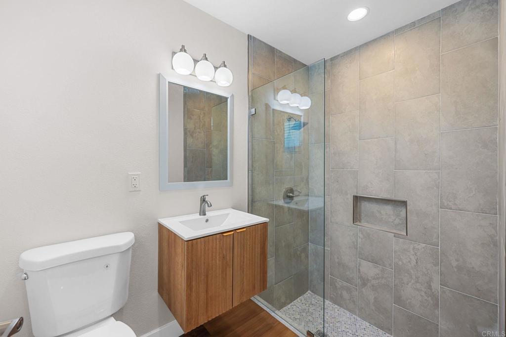 329 E South Avenue Property Photo 17