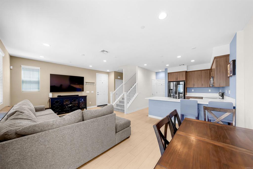 10529 Graphite Street Property Photo 3