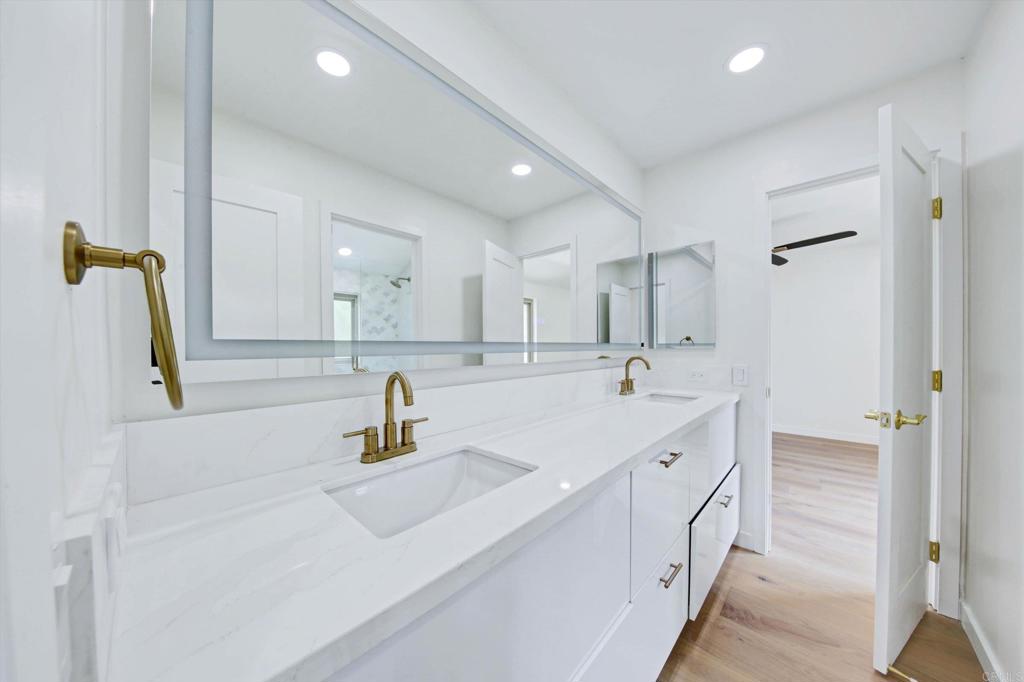 5850 Menorca Drive Property Photo 38