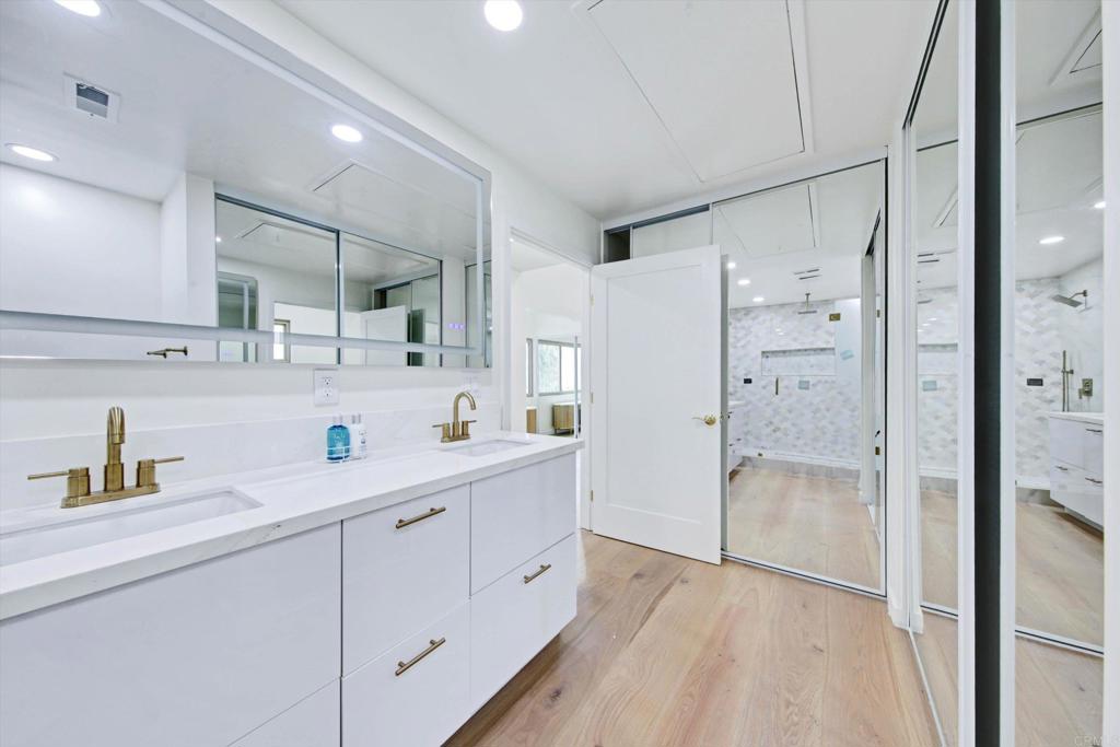 5850 Menorca Drive Property Photo 49