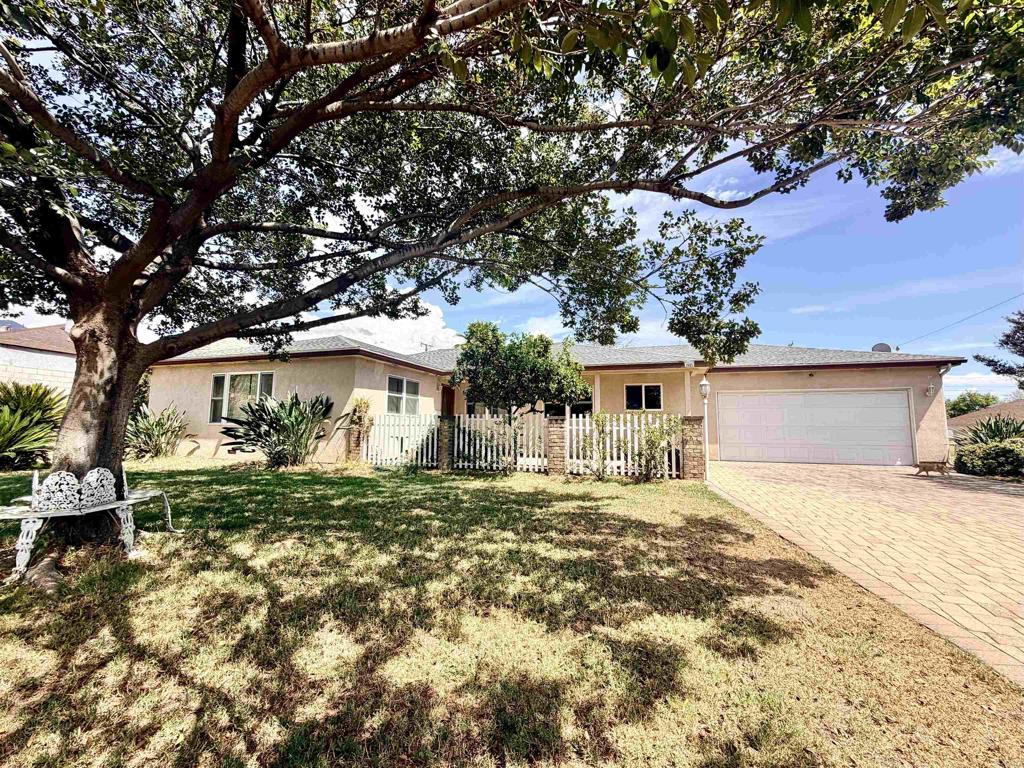 3685 La Hacienda Drive Property Photo 2