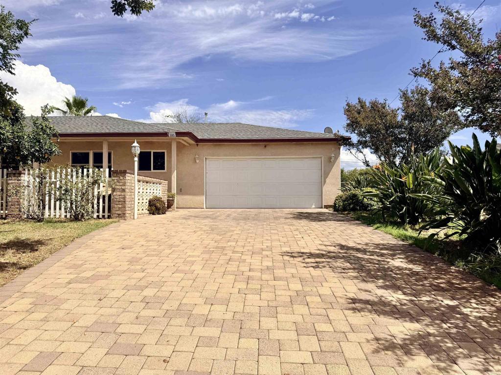 3685 La Hacienda Drive Property Photo 3