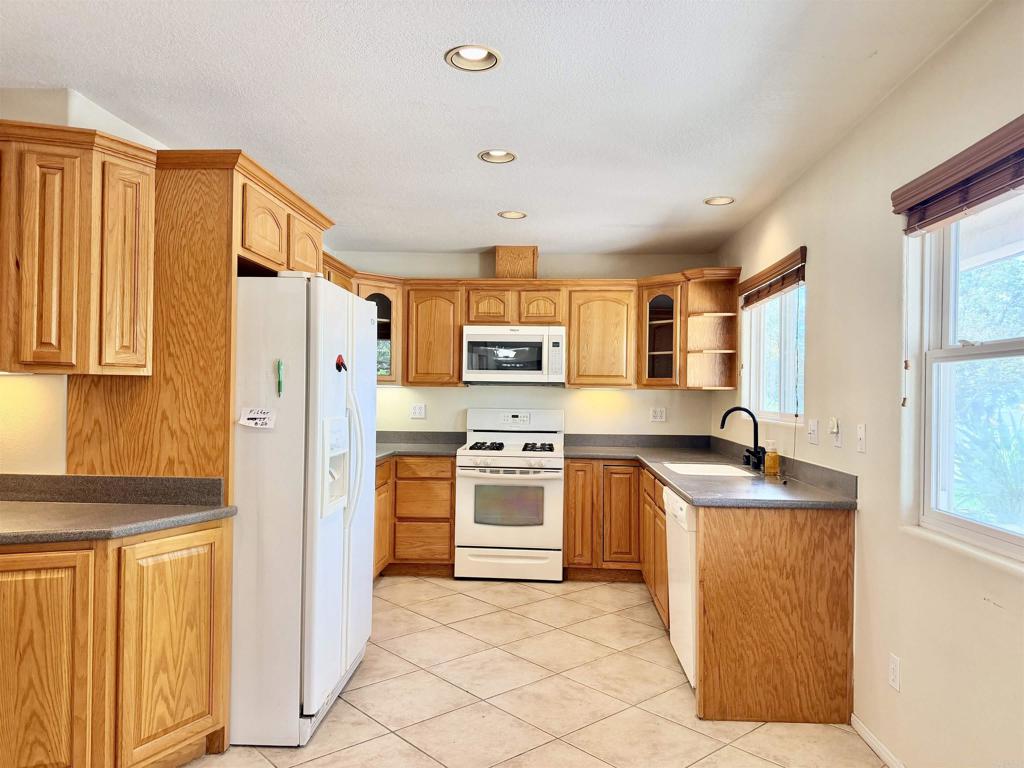 3685 La Hacienda Drive Property Photo 13