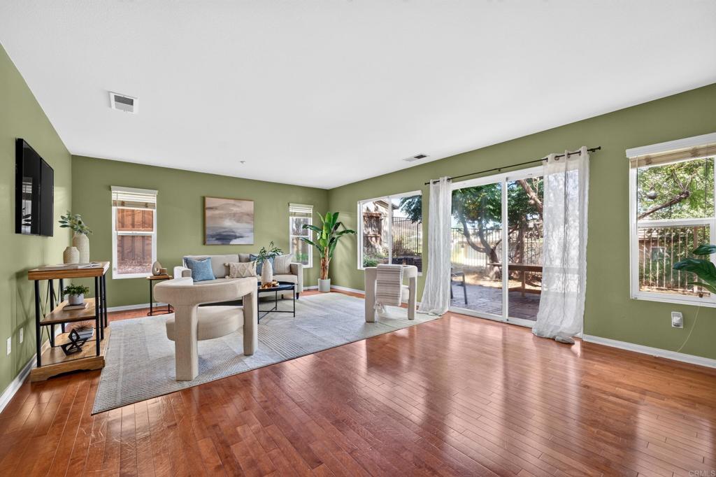 10441 Lake Breeze Drive Property Photo 17
