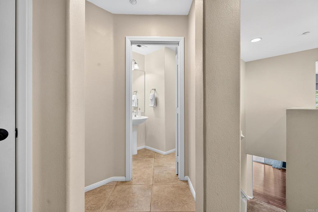 10441 Lake Breeze Drive Property Photo 18