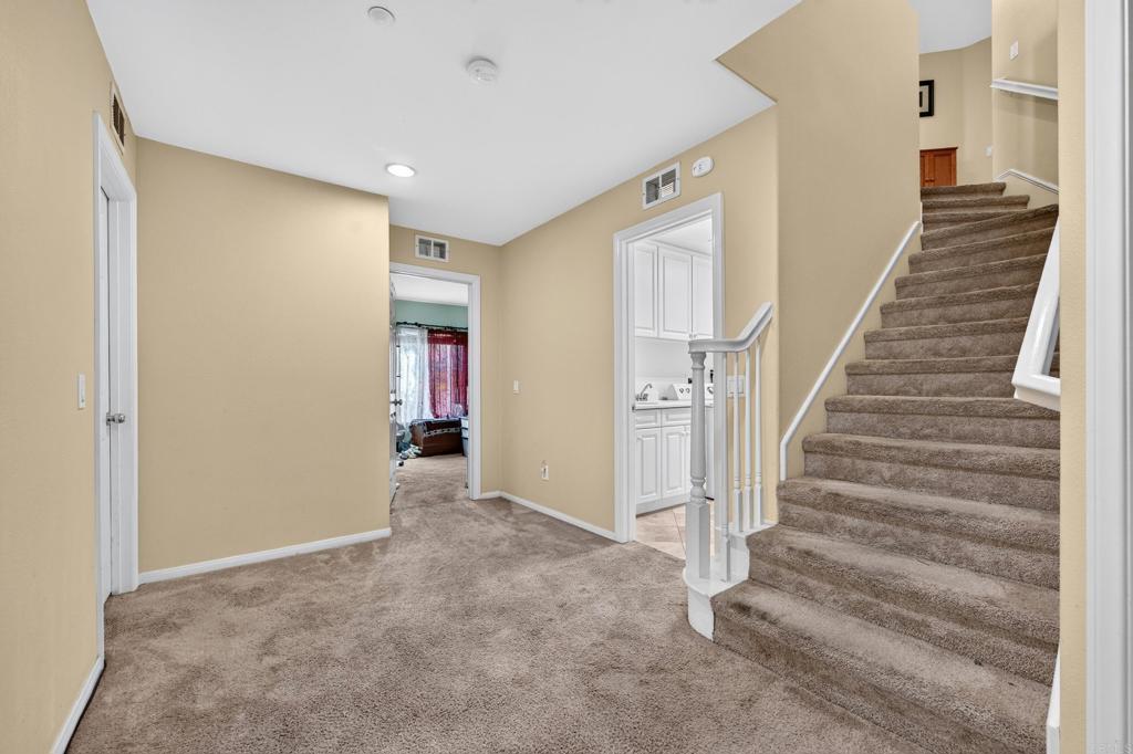 10441 Lake Breeze Drive Property Photo 32