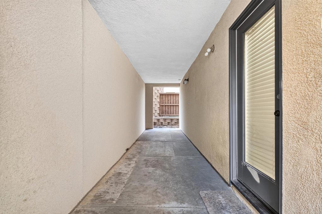 10441 Lake Breeze Drive Property Photo 34