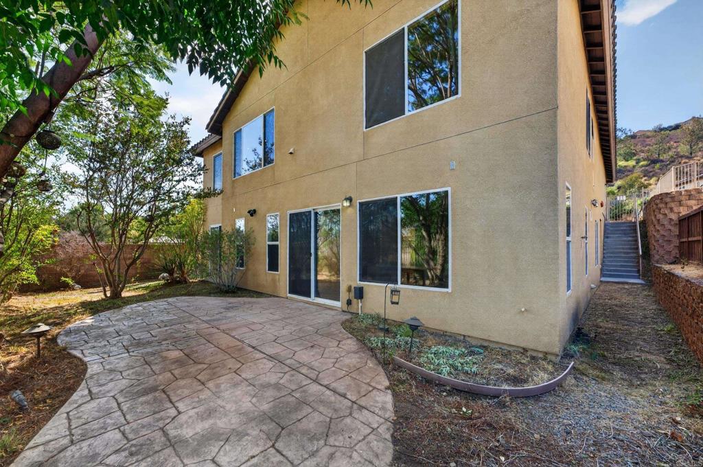 10441 Lake Breeze Drive Property Photo 35