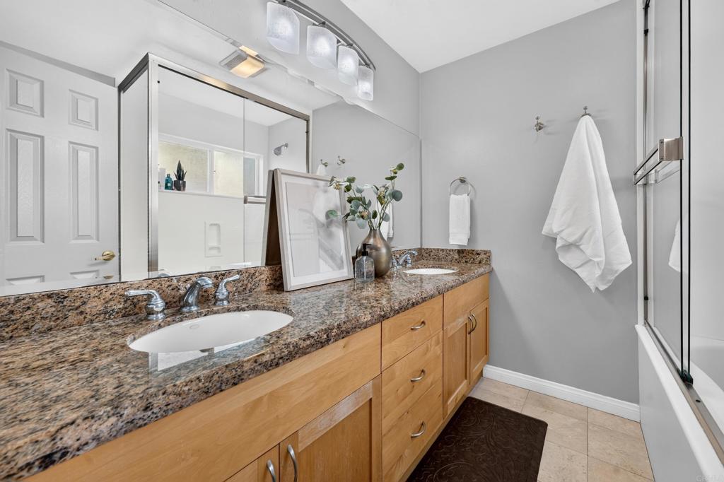 3951 Riviera Drive Property Photo 32