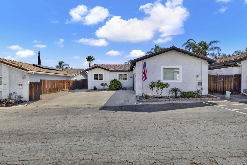 8507 Happy Way N Property Photo 1