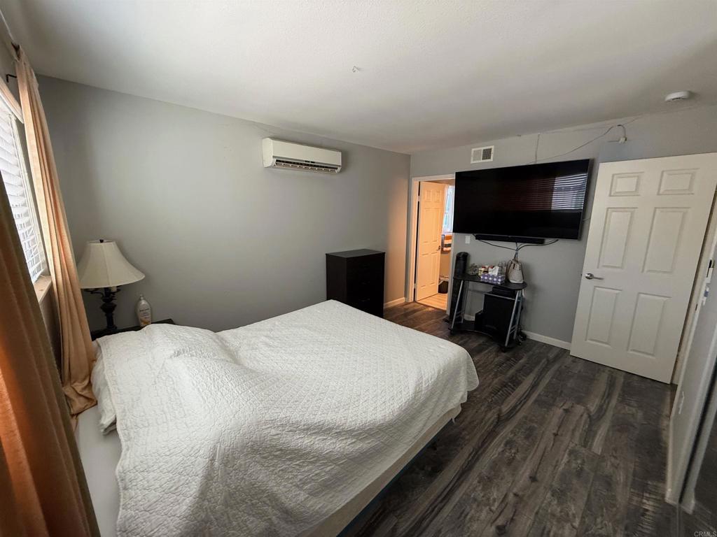 10480 Greenford Drive Property Photo 10