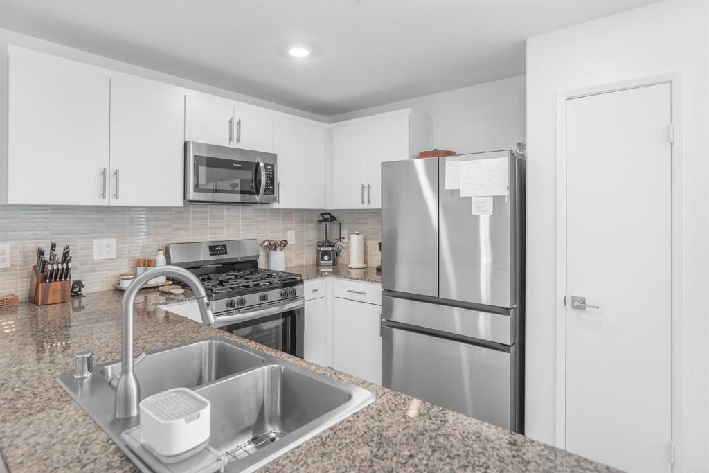 5062 Wrangler Way Property Photo 3