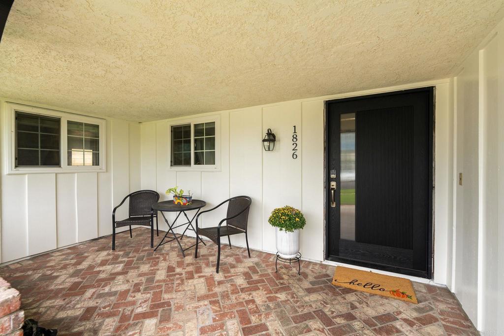 1826 Stanley Avenue Property Photo 3