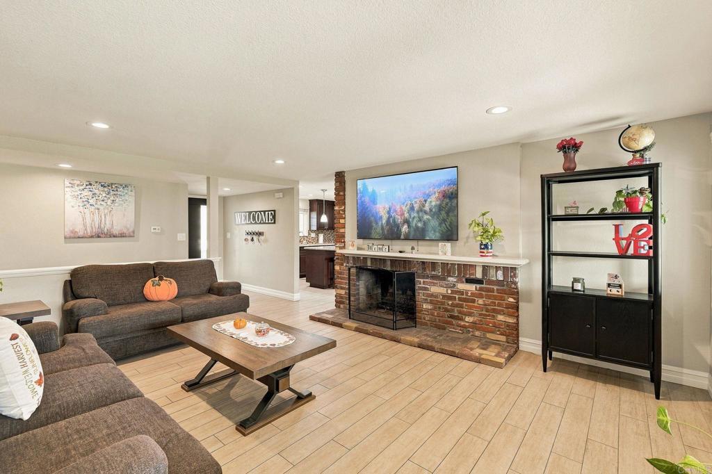 1826 Stanley Avenue Property Photo 8