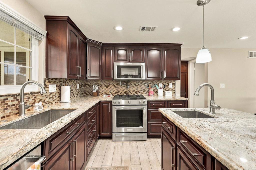 1826 Stanley Avenue Property Photo 11