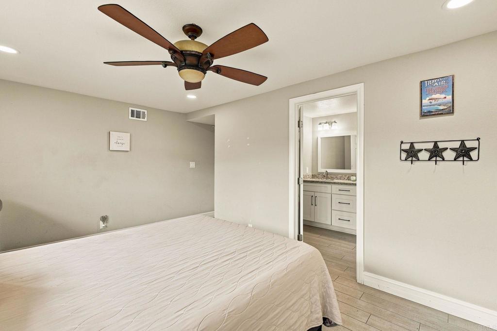 1826 Stanley Avenue Property Photo 21