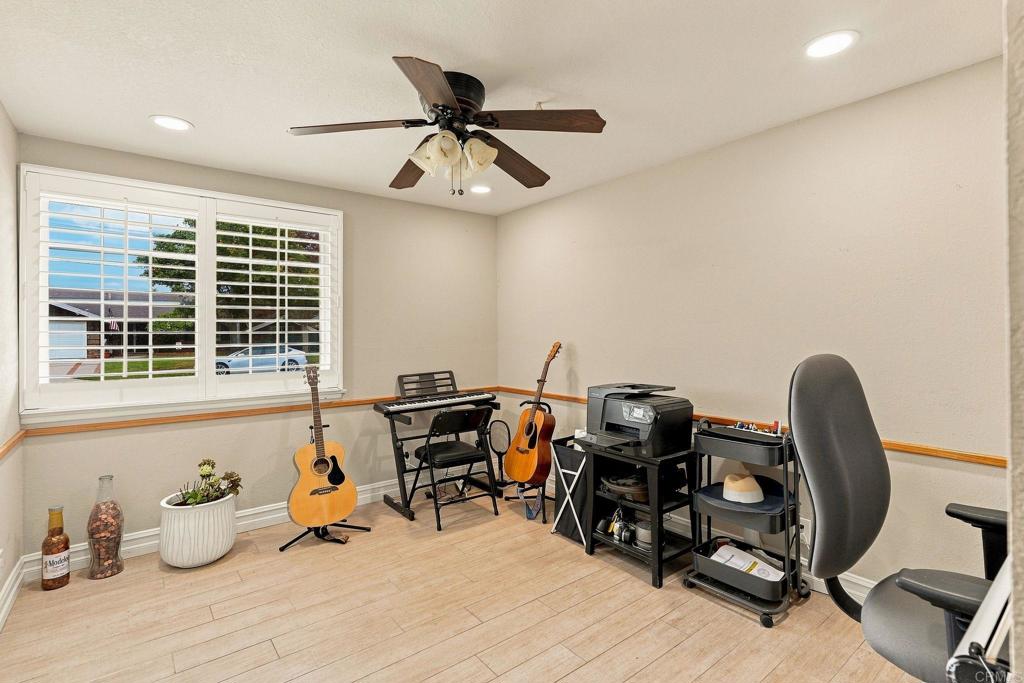 1826 Stanley Avenue Property Photo 25