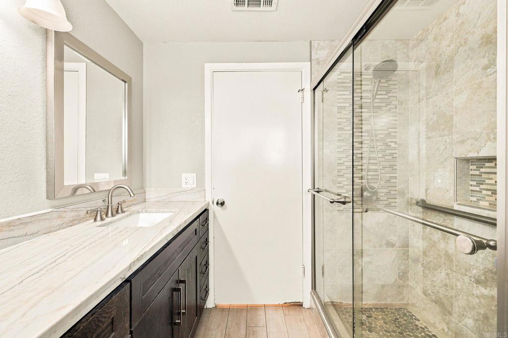 1826 Stanley Avenue Property Photo 32