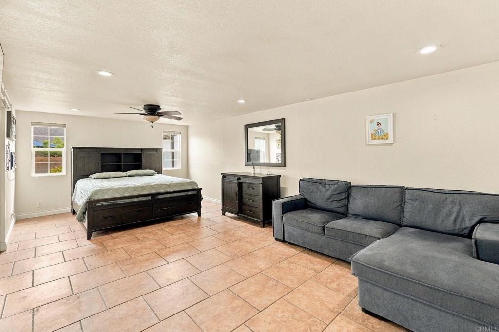 1826 Stanley Avenue Property Photo 38