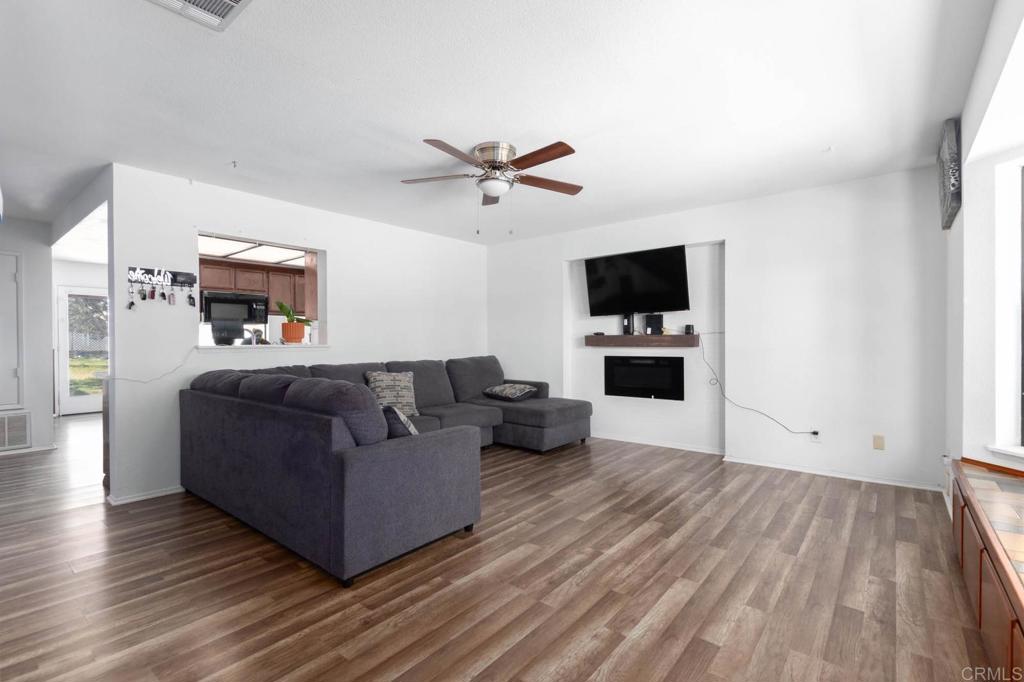 8878 Sabina Avenue Property Photo 7
