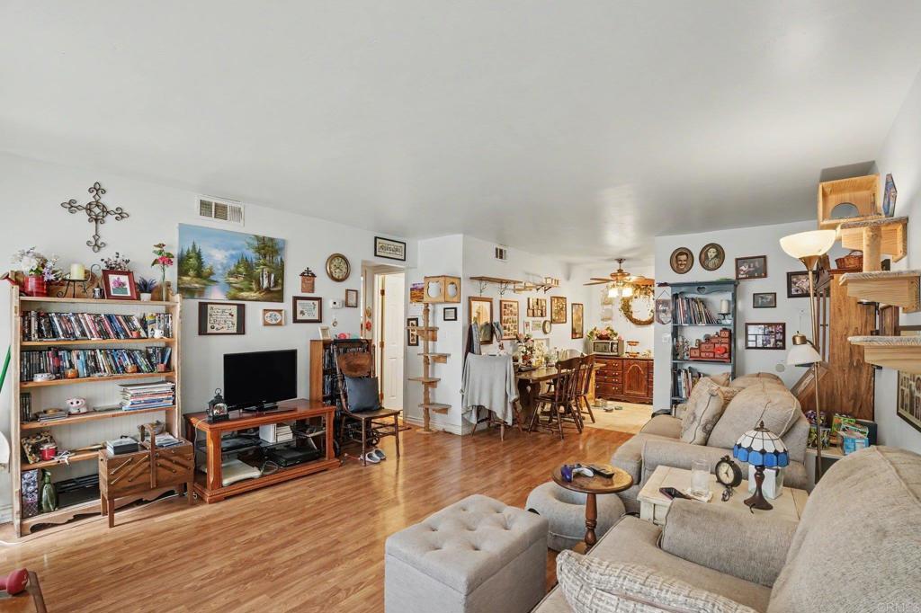 1386 E Madison Avenue Property Photo 5
