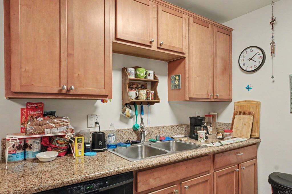 1386 E Madison Avenue Property Photo 9