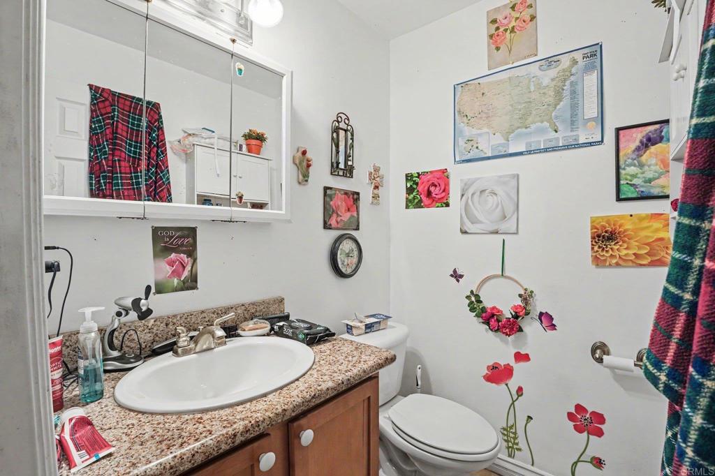 1386 E Madison Avenue Property Photo 16