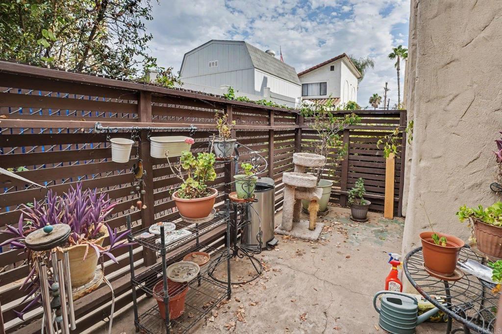 1386 E Madison Avenue Property Photo 19
