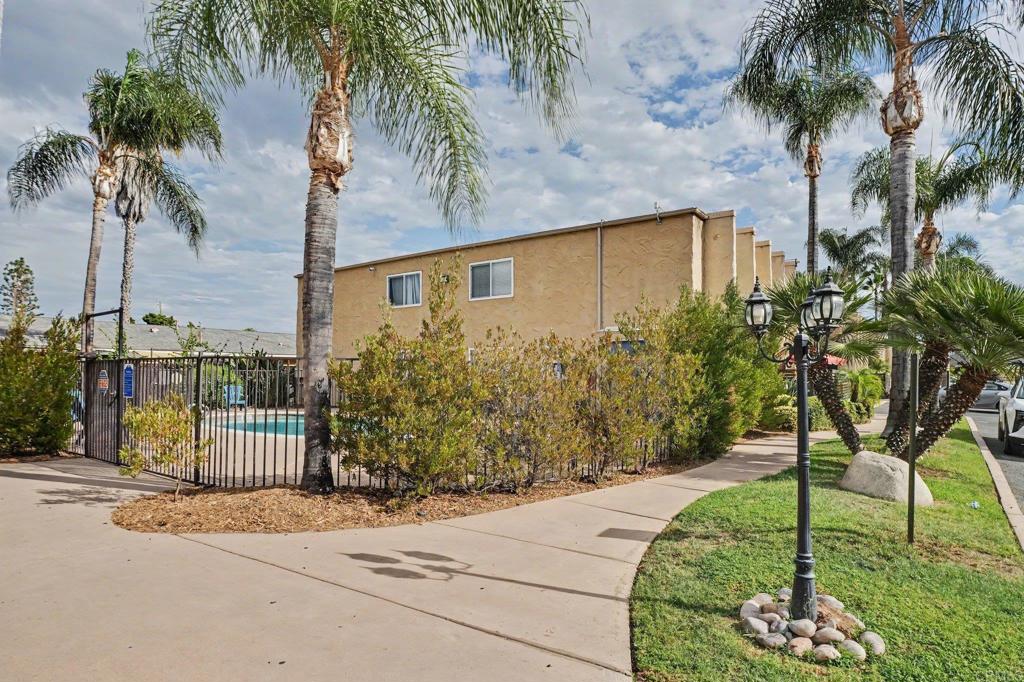 1386 E Madison Avenue Property Photo 26
