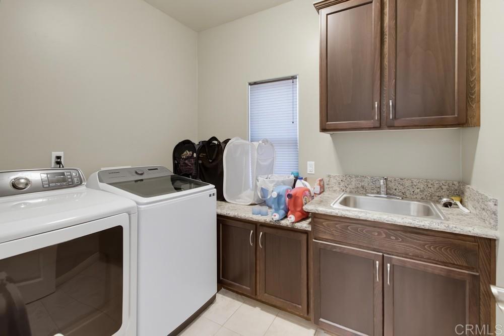 8941 N Magnolia Avenue Property Photo 31