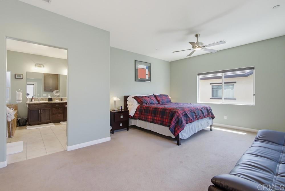 8941 N Magnolia Avenue Property Photo 34