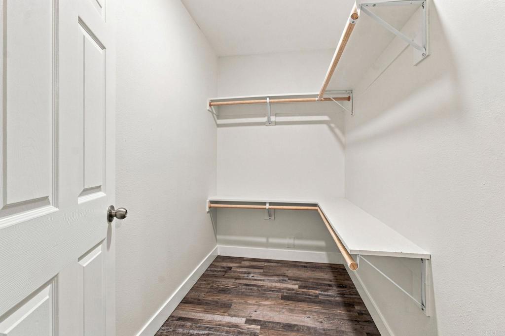 2027 31 E Avenue Property Photo 22