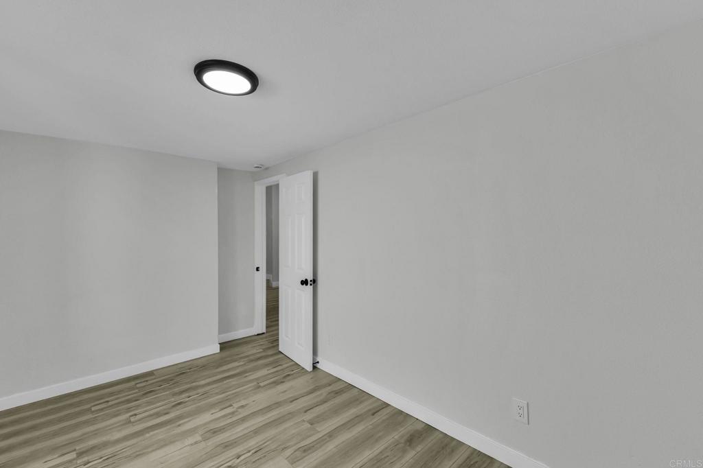 2027 31 E Avenue Property Photo 28