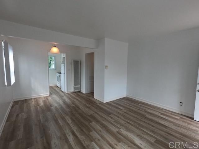 392 Park Way Street D Property Photo 7