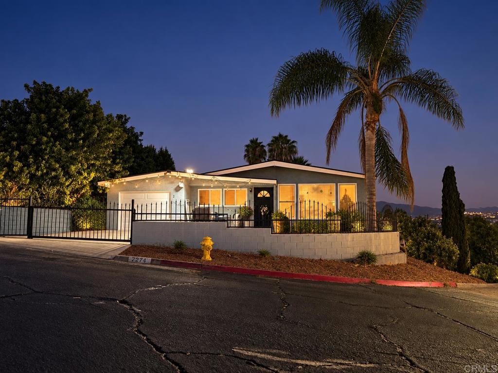 2573 Calle Aguadulce Property Photo 1
