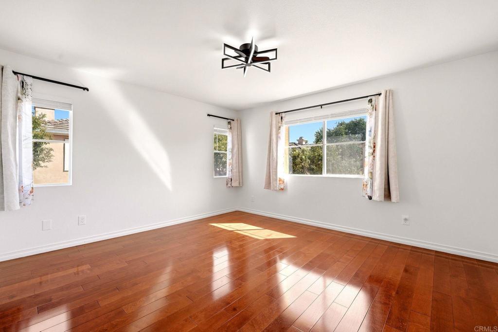 1141 La Vida Court Property Photo 15